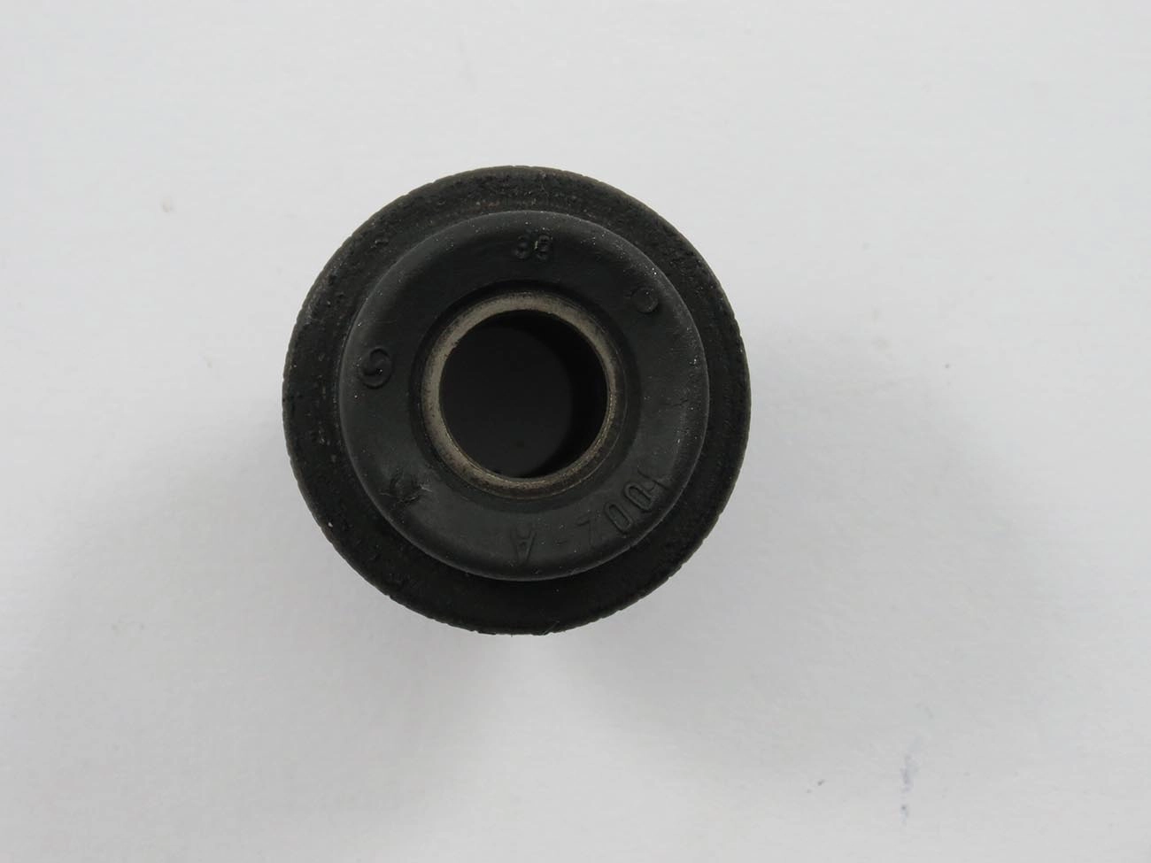 BUCHA TRASEIRA BANDEJA SUSPENSÃO FIAT UNO 1.0/1.5 TODOS PREMIO 85/87