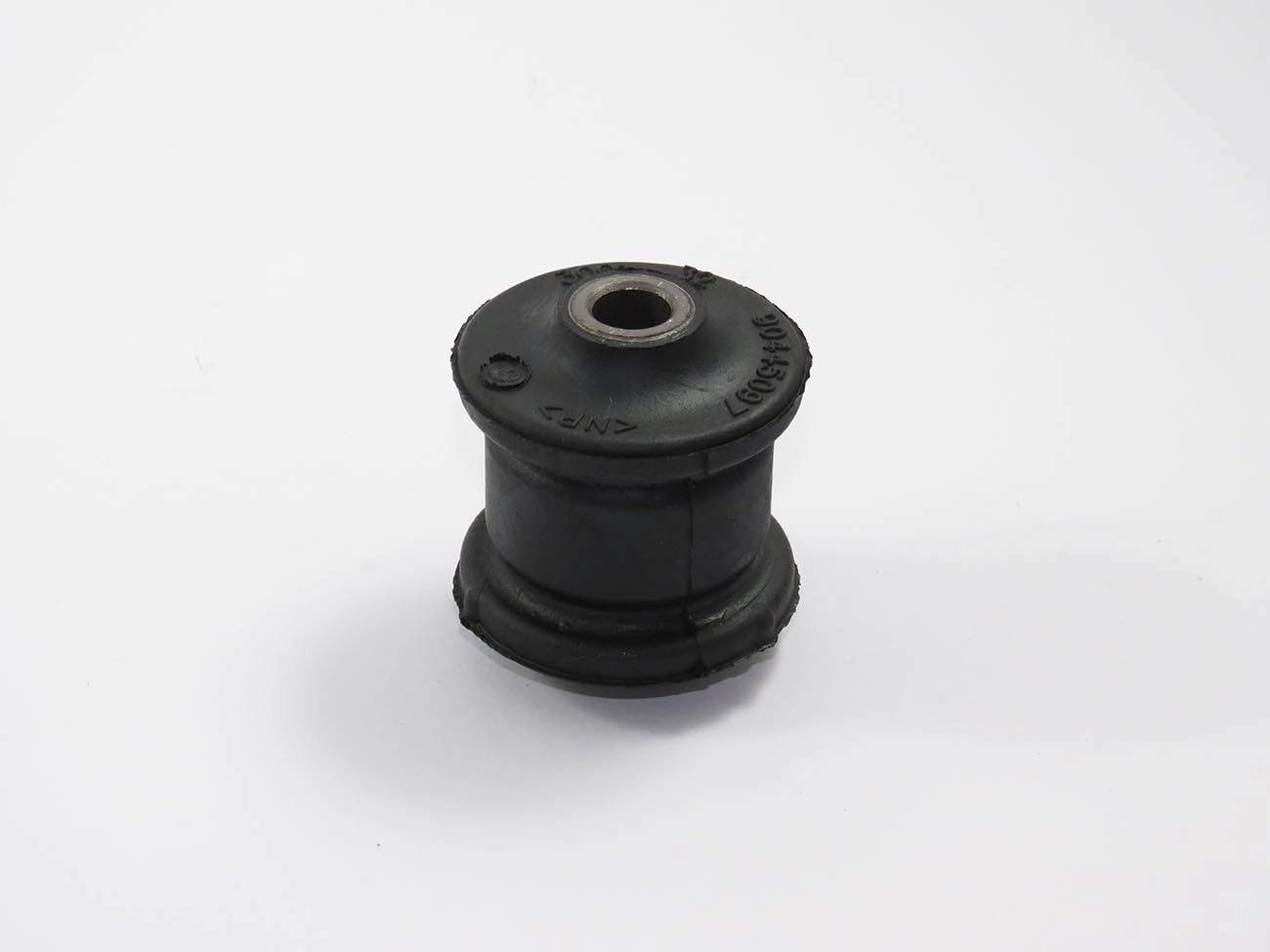 BUCHA DIANTEIRA BANDEJA SUSPENSÃO GM AGILE CORSA 94/01 CLASSIC 02/ CELTA 00/ PRISMA 06/12 TIGRA