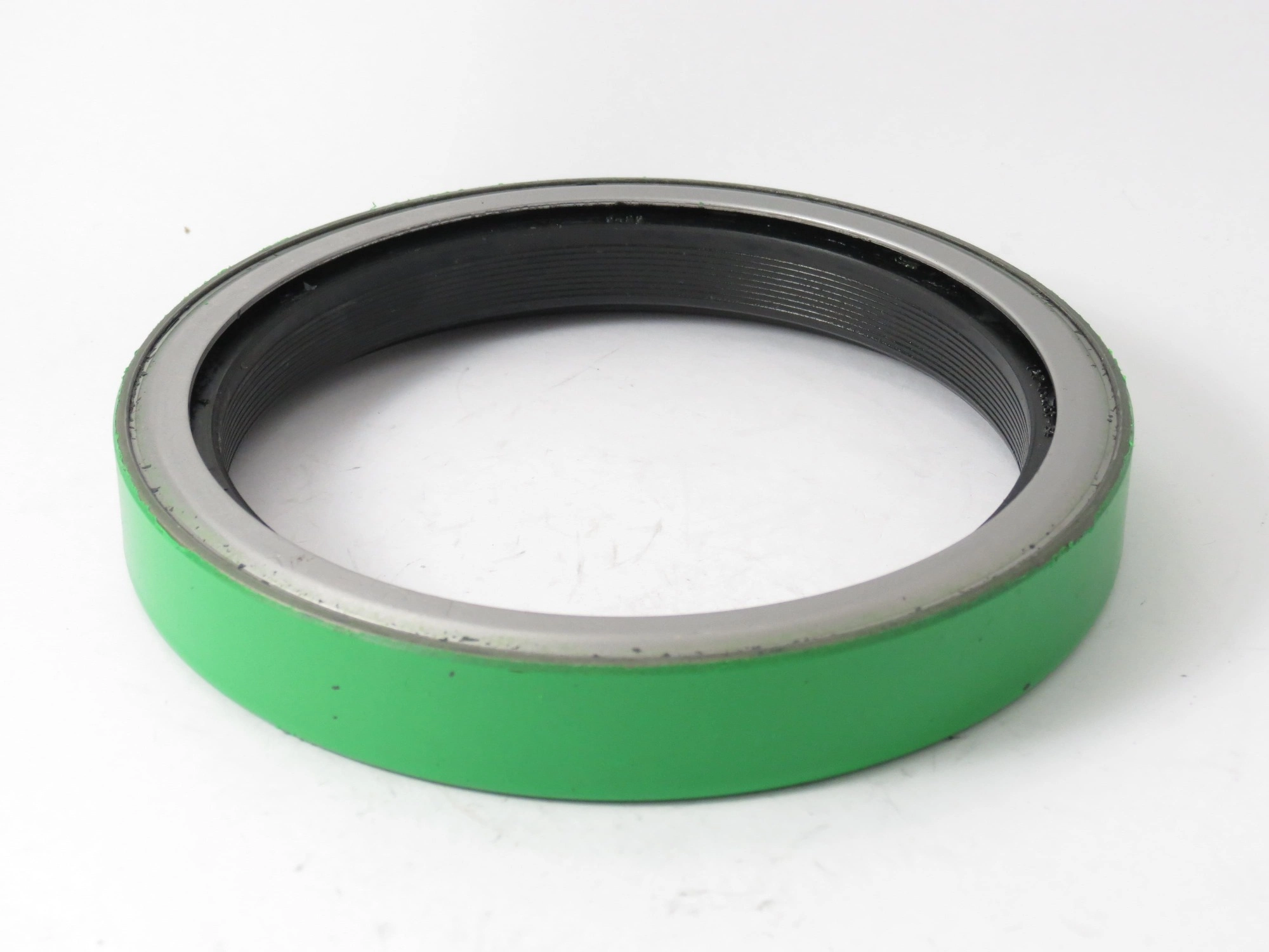 RETENTOR CUBO DE RODA DIANTEIRA VALTRA/VALMET 128/148 - 127X158,83X24MM