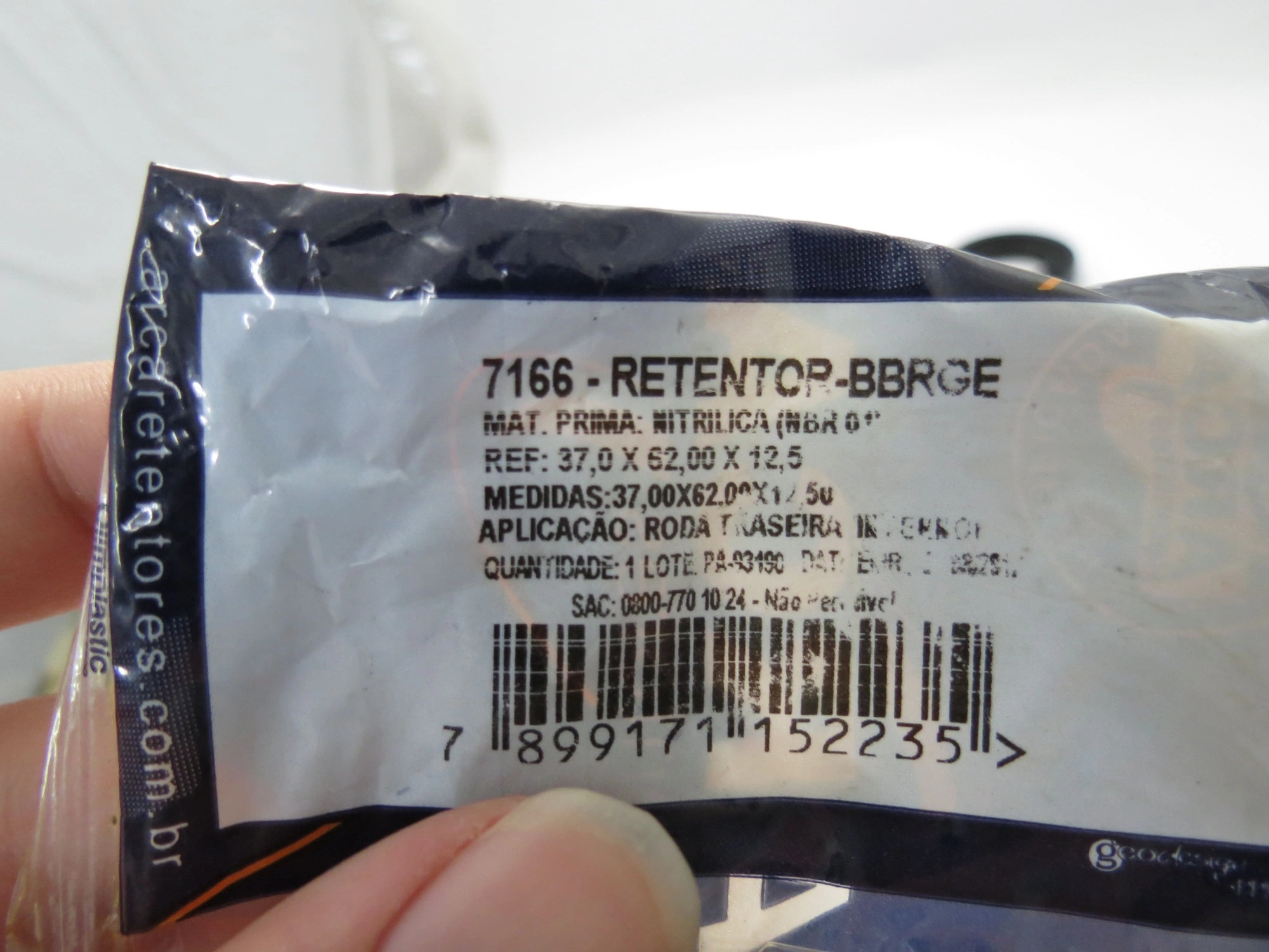 RETENTOR INTERNO CUBO DE RODA TRASEIRA MITSUBISHI L-200 2.8/TRITON - 37X62X12.5
