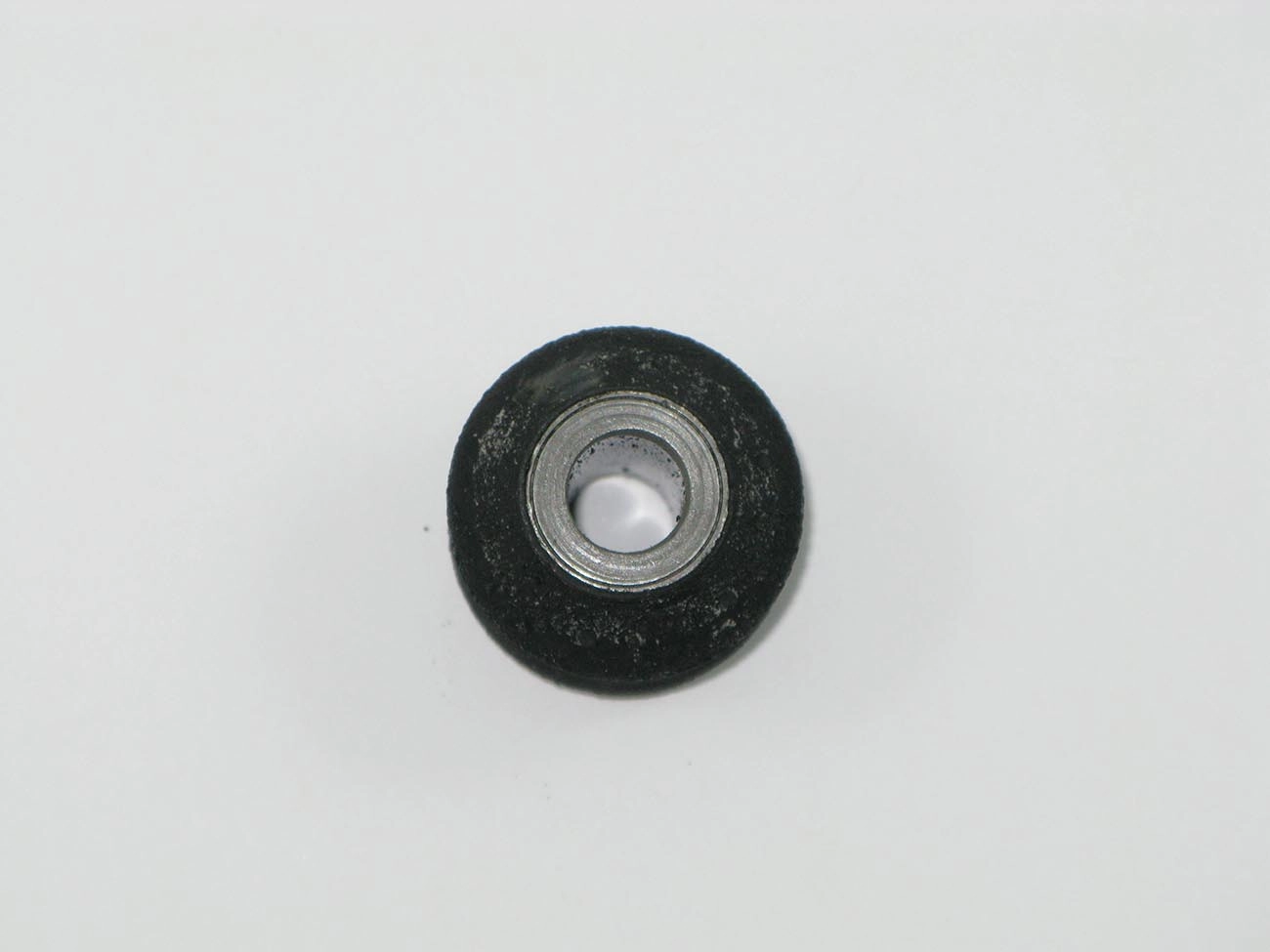 BUCHA SUPERIOR AMORTECEDOR TRASEIRO FORD COURIER 97/