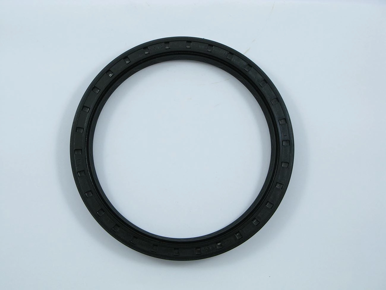 RETENTOR RODA MB 1618/1620/1720/1721/2013/2213/2214 - TRASEIRA 125X150X15