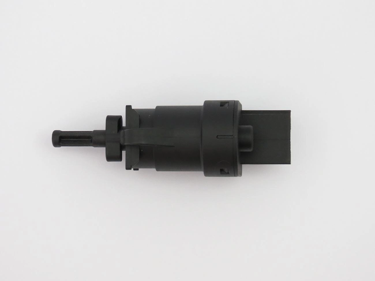 INTERRUPTOR FREIO FORD FIESTA/FOCUS/FUSION/MONDEO/TRANSIT - 2 TERMINAIS