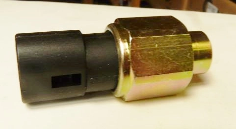 INTERRUPTOR PRESSAO DIRECAO HIDRAULICA - PEUGEOT 206 1.0 - RENAULT TODOS - 7/16X20