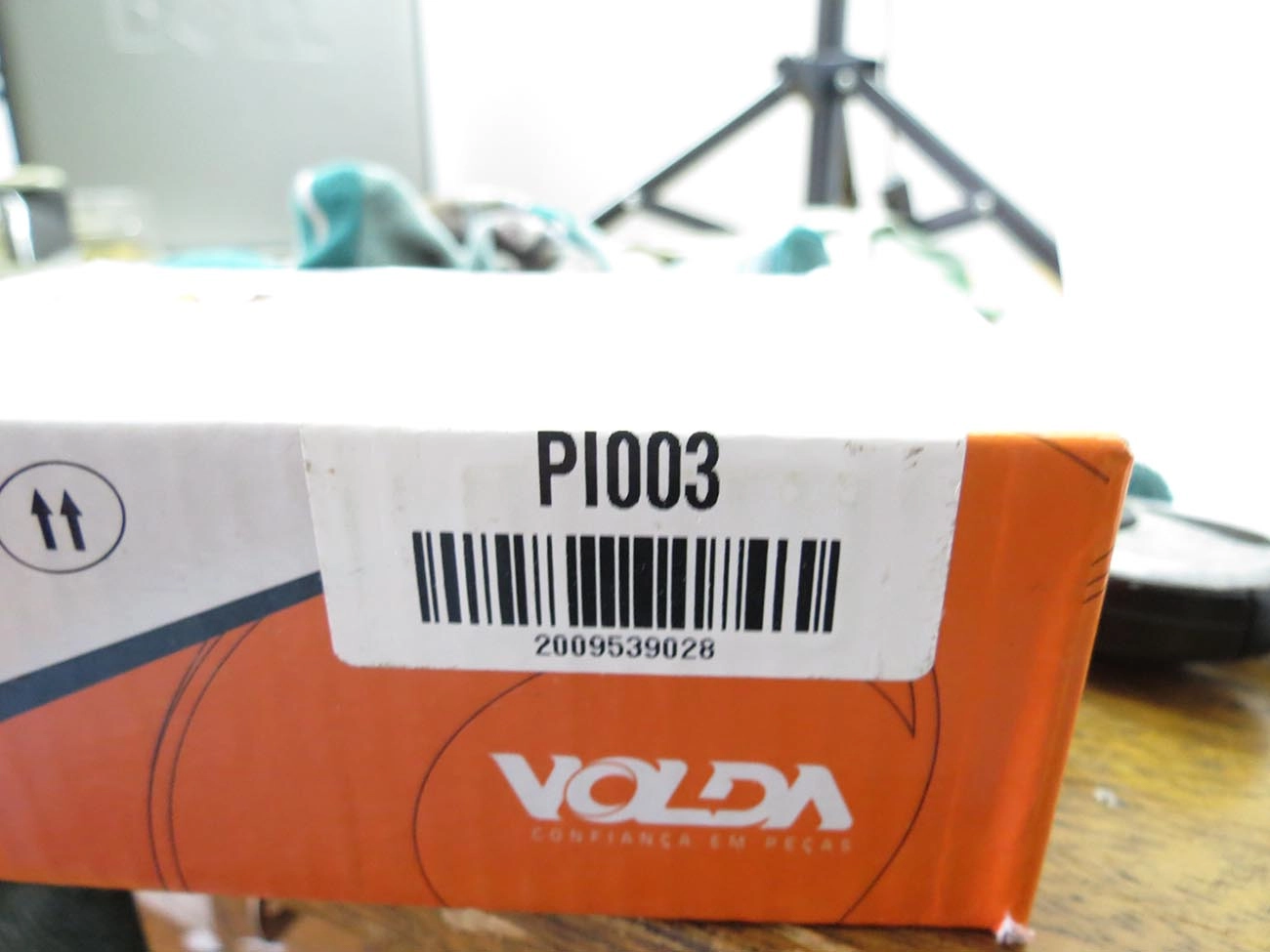 PIVÔ SUSPENSÃO FORD ESCORT/VERONA 93/ - VW LOGUS/POINTER 93/96 - DIREITO/ESQUERDO