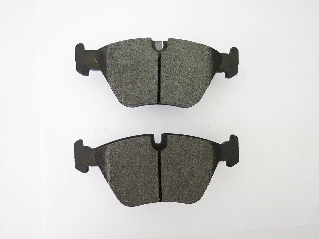 PASTILHA DE FREIO BMW 540 00/03 - SERIE 5/7 2003/ - X5 2000/ - LAND ROVER NEW RANGE ROVER 2004/ - D