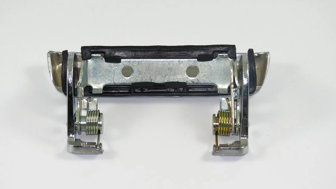 MACANETA EXTERNA FORD CORCEL/BELINA II/DEL REY CROMADA ESQUERDA