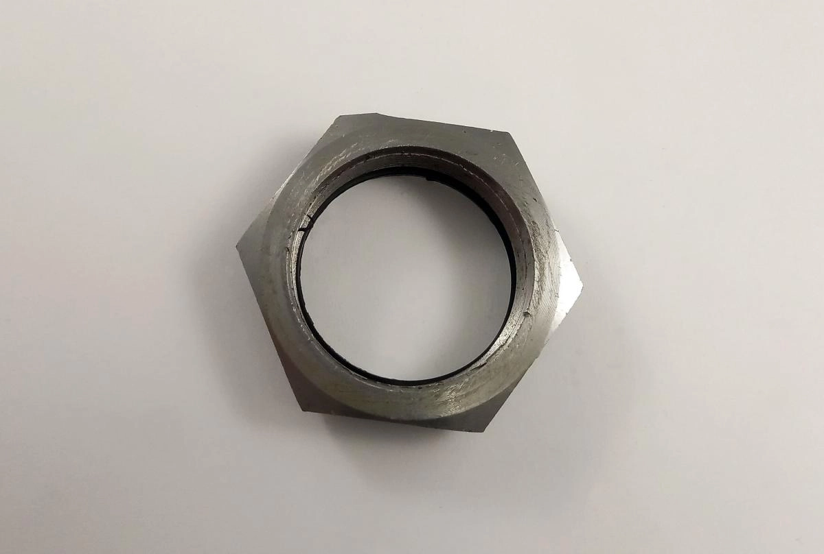 PORCA DA CARCAÇA TRASEIRA - GM A/C/D40 - GM D6000 - COM RETENTOR
