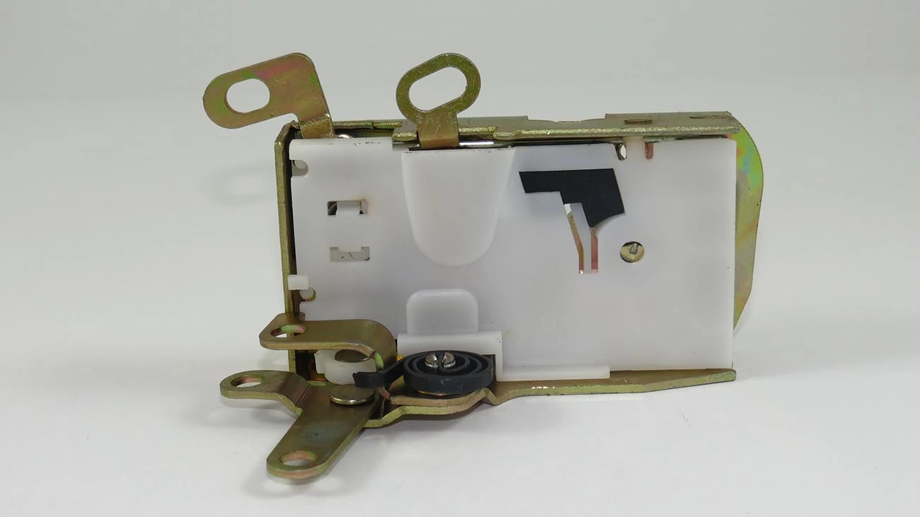 FECHADURA PORTA FORD ESCORT/VERONA /92 - ESCORT HOBBY TODOS - ESQUERDA