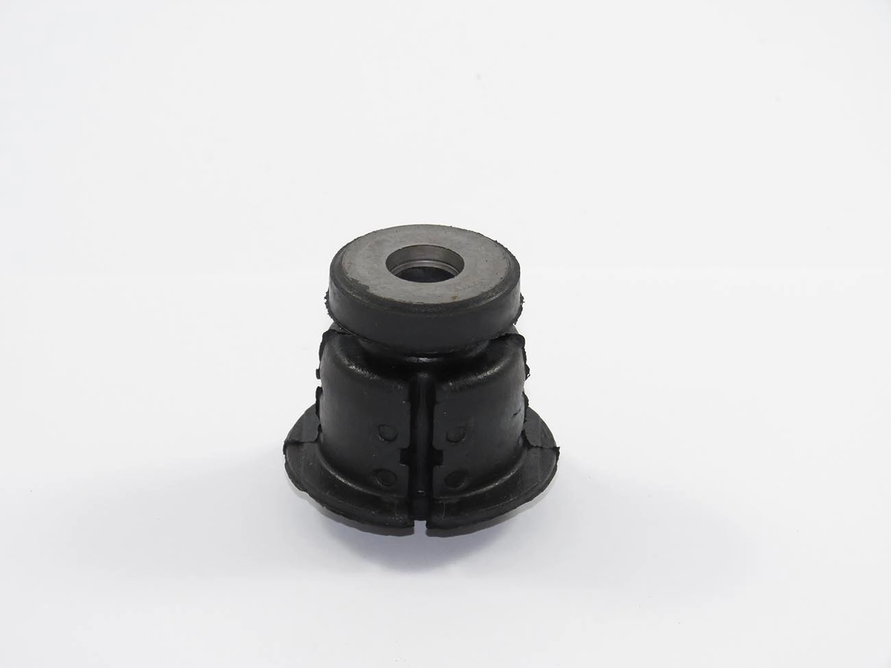 BUCHA SUSPENSAO VW GOL/PARATI/SAVEIRO 97/ 12MM - DIANTEIRA QUADRO