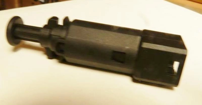 INTERRUPTOR DE FREIO - RENAULT TODOS - BIPOLAR