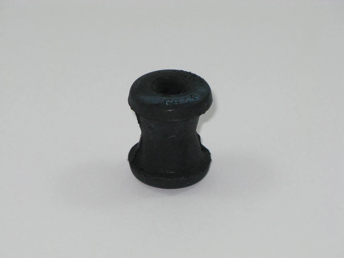 BUCHA SUSPENSAO FIAT UNO/PREMIO/ELBA/FIORINO 86/90 - BRACO OSCILANTE 10MM