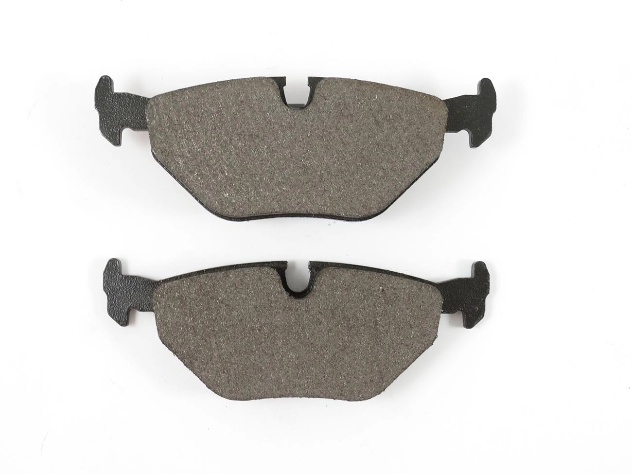 PASTILHA FREIO RODA TRASEIRA BMW SERIE 3 316I/318I/323I/328I/318S 1993/2000