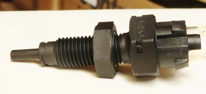 INTERRUPTOR LUZ FREIO FIAT 147/UNO TODOS COM 2 TERMINAIS